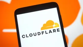 Cloudflare 通过 Hugging Face 简化人工智能应用程序的部署,并向公众推出 Workers AI Cloudflare 通过 Hugging Face 简化人工智能应用程序的部署,并向公众推出 Workers AI